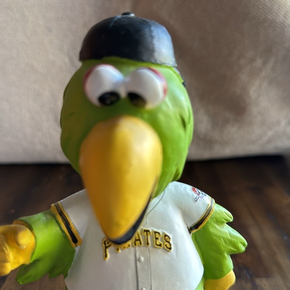 Pittsburgh pirate parrot bobblehead 2016 Hand Painted - Picture 3 of 4